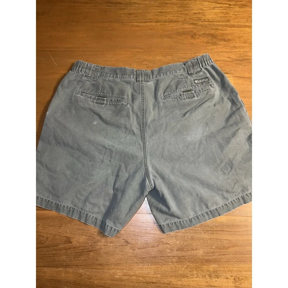 Columbia Sportswear Men XL Gray Khaki Cargo Flat‎ Front Outdoor Camping Shorts